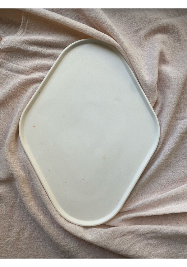 Taş Tozu El Yapımı Nişanlık Sunumluk ve Mumluk Oval Dörtgen Tepsi – Şık Dekoratif Tasarım (30x23 cm)