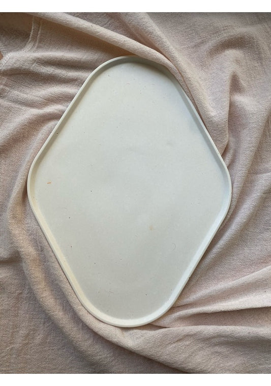 Taş Tozu El Yapımı Nişanlık Sunumluk ve Mumluk Oval Dörtgen Tepsi – Şık Dekoratif Tasarım (30x23 cm)